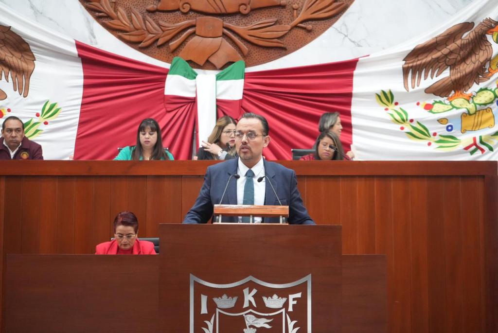 Aprueba Congreso Iniciativa del Diputado Manuel Cambrón para reconocer a la locución como una profesión